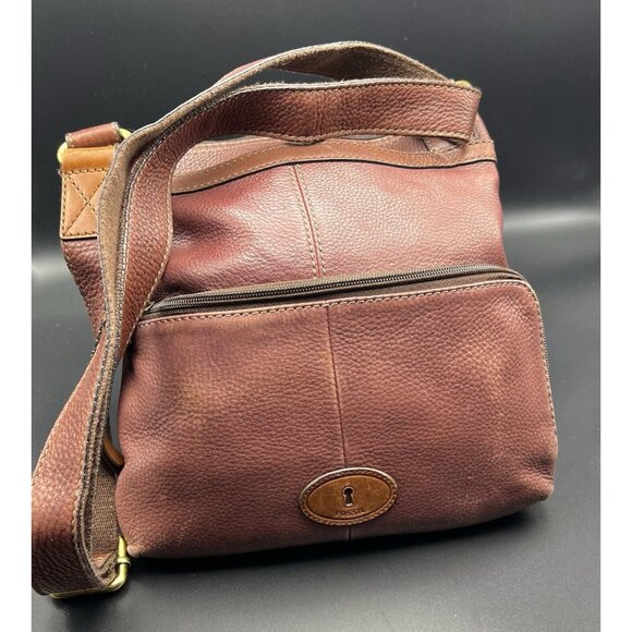 VTG Women’s FOSSIL Brown Leather Logo Messenger Cross Body Bag Purse 11"x11" - Picture 15 of 15